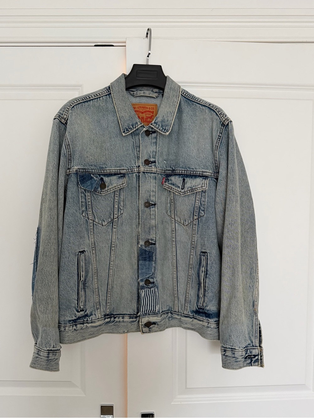 Levi‘s denim jacket in light wash